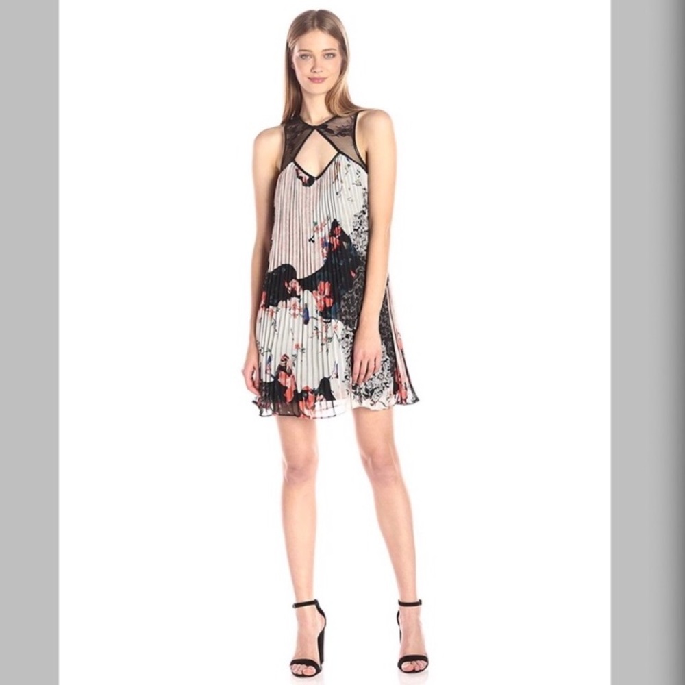 Guess floral and lace pleated dress